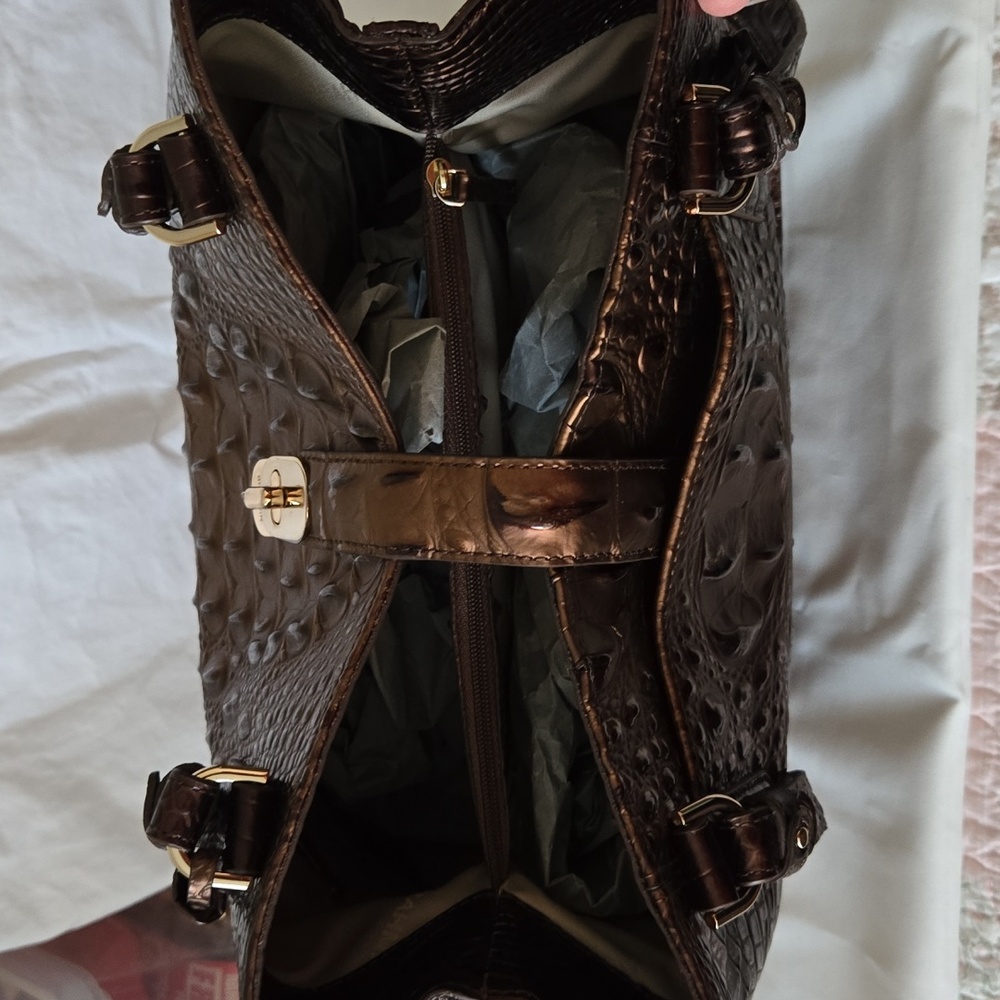 NWT BRAHMIN FIORA SHOULDER BAG IN GANACHE OMBRE MELBOURNE. - Picture 15 of 16